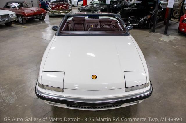 used 1990 Buick Reatta car, priced at $11,900