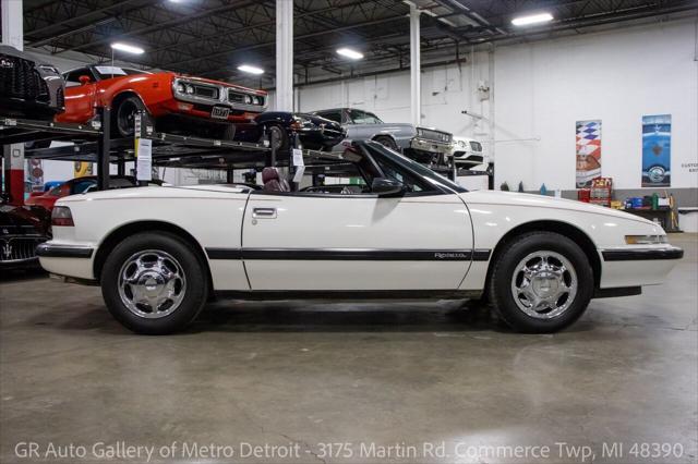 used 1990 Buick Reatta car, priced at $11,900