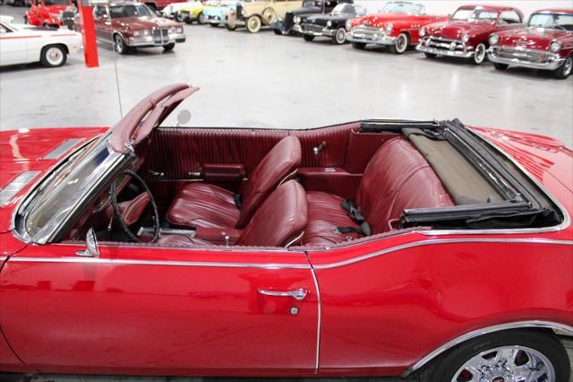 used 1969 Oldsmobile Cutlass Supreme car, priced at $35,900