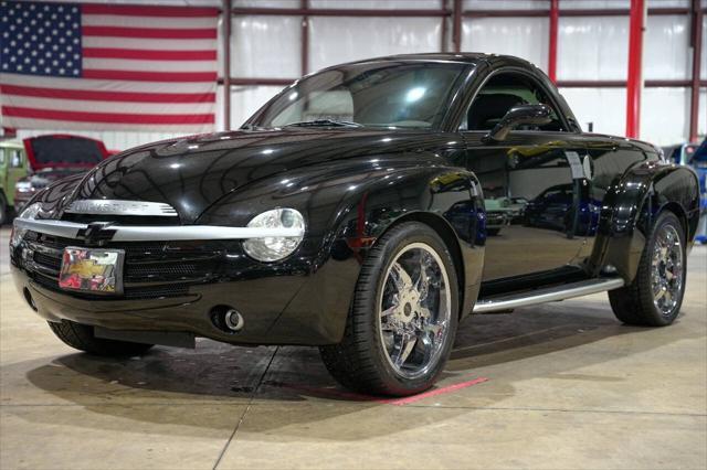 used 2005 Chevrolet SSR car, priced at $25,900