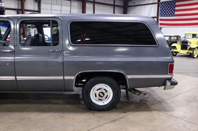 used 1986 Chevrolet Suburban car, priced at $23,900