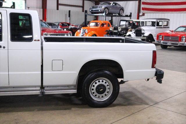 used 1992 Chevrolet S-10 car, priced at $11,900