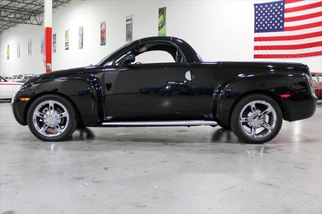 used 2005 Chevrolet SSR car, priced at $30,900