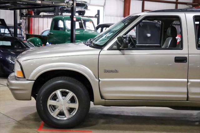 used 1999 Oldsmobile Bravada car, priced at $13,900