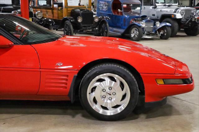 used 1993 Chevrolet Corvette car, priced at $17,900