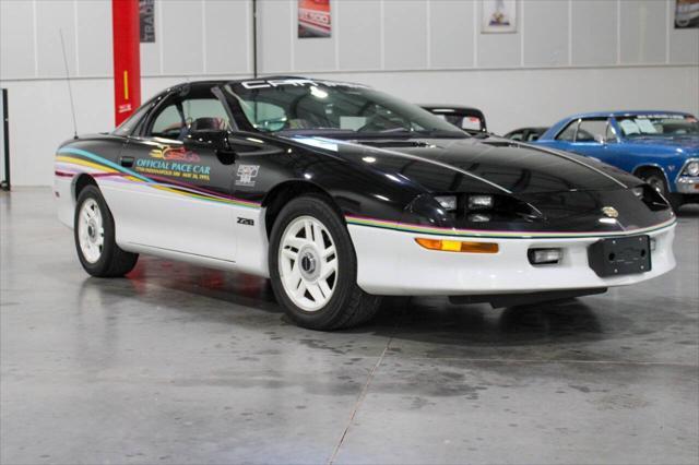 used 1993 Chevrolet Camaro car, priced at $13,900