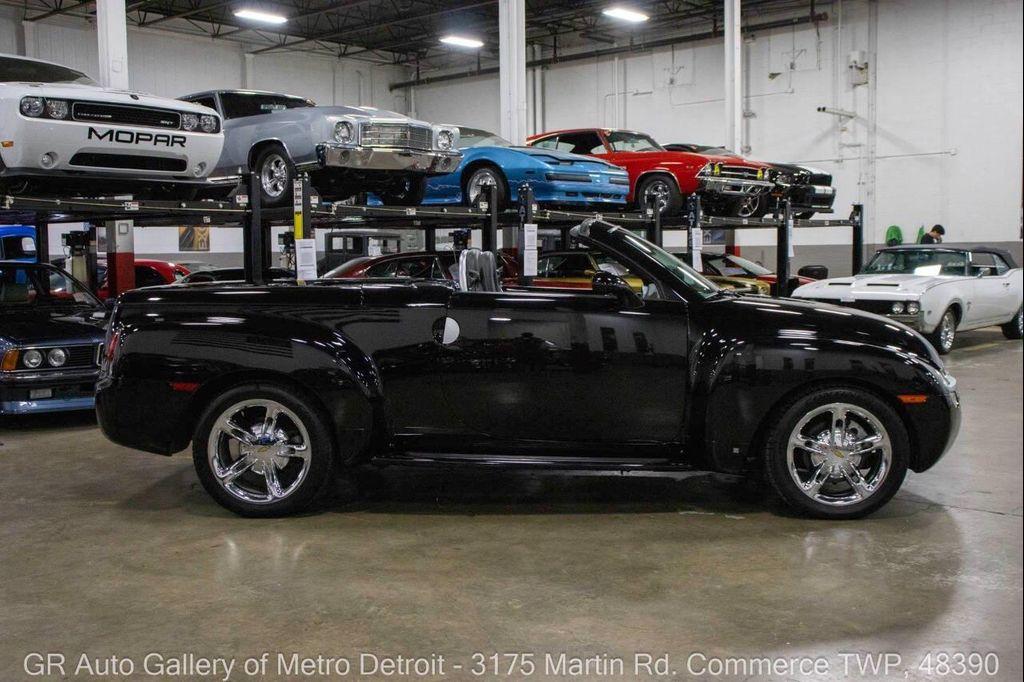 used 2006 Chevrolet SSR car, priced at $23,900