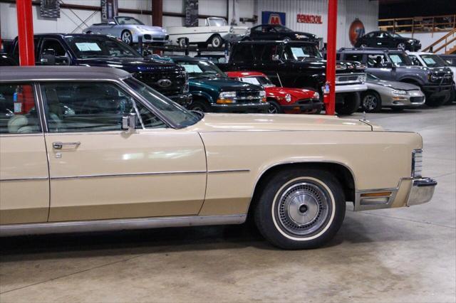 used 1974 Lincoln Continental car, priced at $8,900