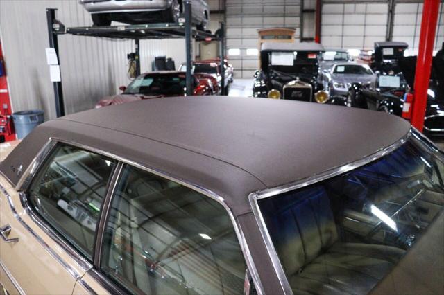 used 1974 Lincoln Continental car, priced at $8,900