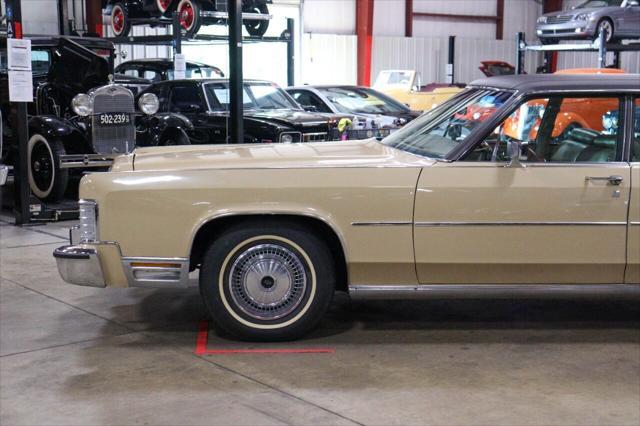 used 1974 Lincoln Continental car, priced at $8,900