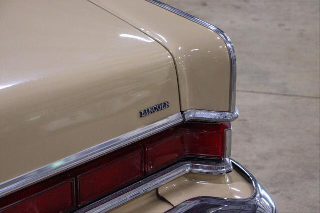 used 1974 Lincoln Continental car, priced at $8,900