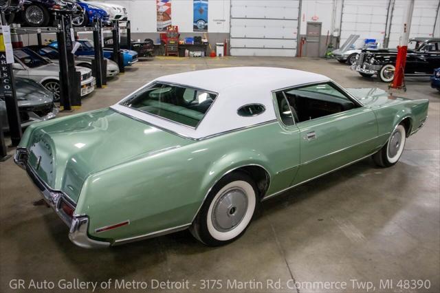 used 1972 Lincoln Continental car, priced at $11,900