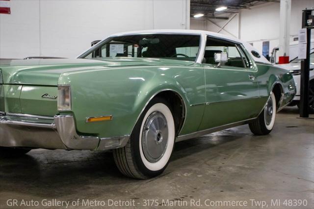 used 1972 Lincoln Continental car, priced at $11,900