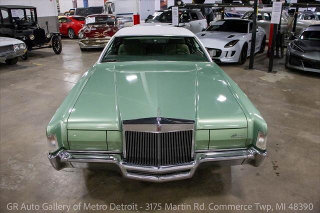 used 1972 Lincoln Continental car, priced at $11,900