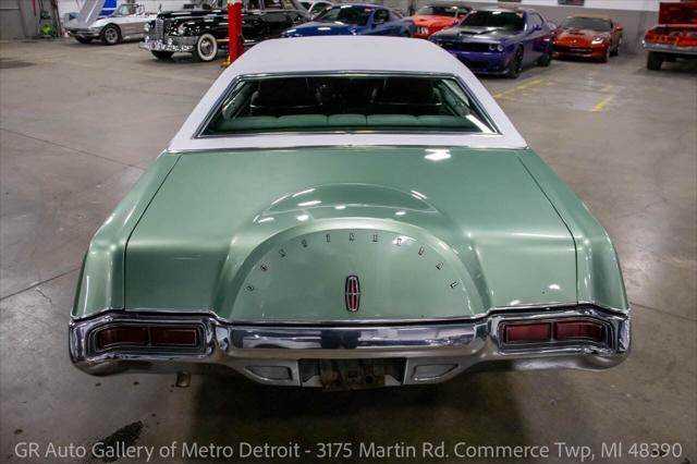 used 1972 Lincoln Continental car, priced at $11,900