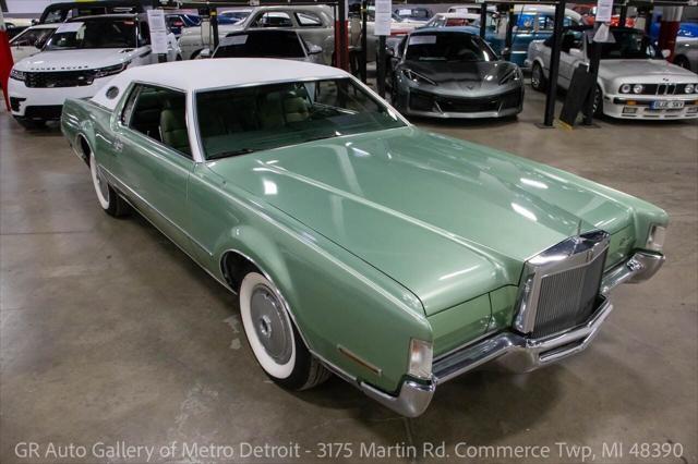 used 1972 Lincoln Continental car, priced at $11,900