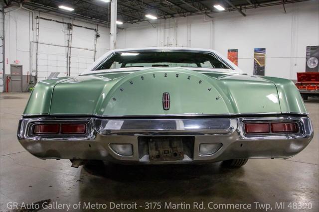 used 1972 Lincoln Continental car, priced at $11,900