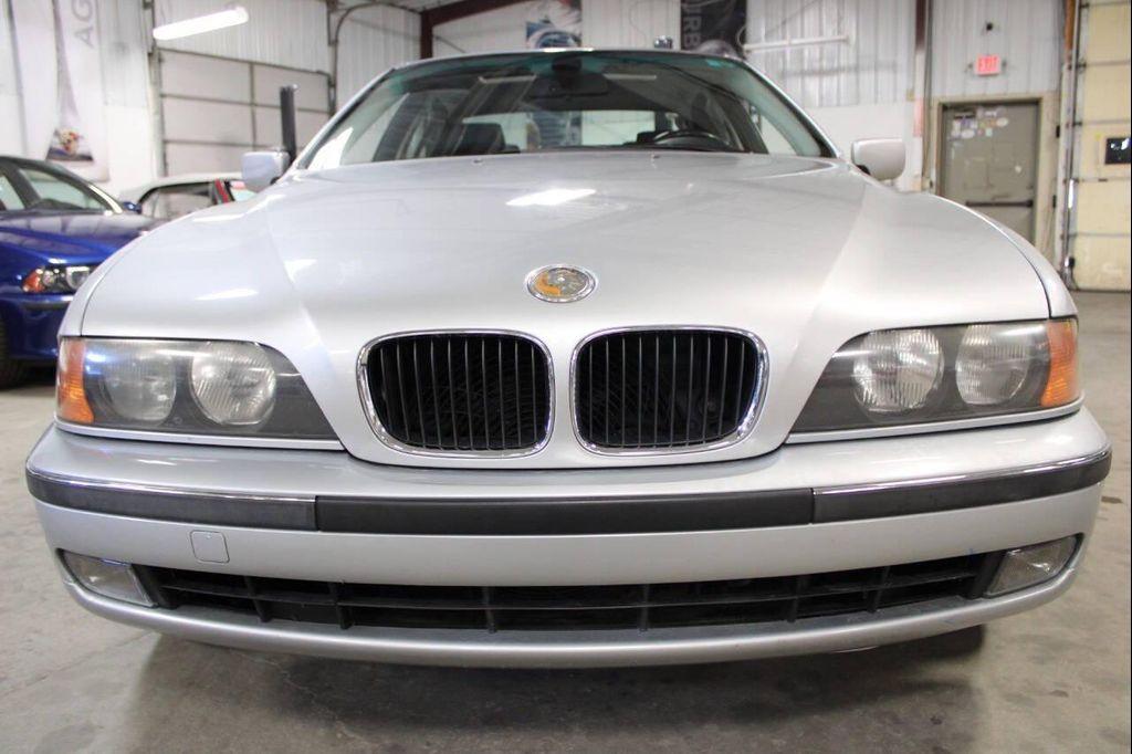 used 2000 BMW 528 car, priced at $7,900