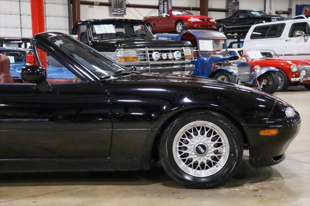 used 1993 Mazda MX-5 Miata car, priced at $14,900