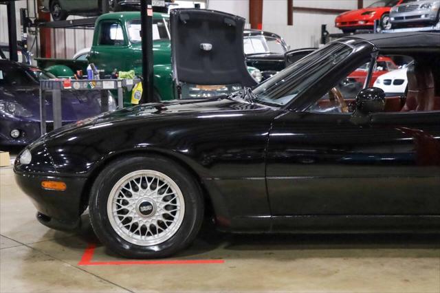 used 1993 Mazda MX-5 Miata car, priced at $14,900