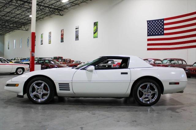 used 1991 Chevrolet Corvette car, priced at $15,900