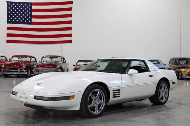 used 1991 Chevrolet Corvette car, priced at $15,900