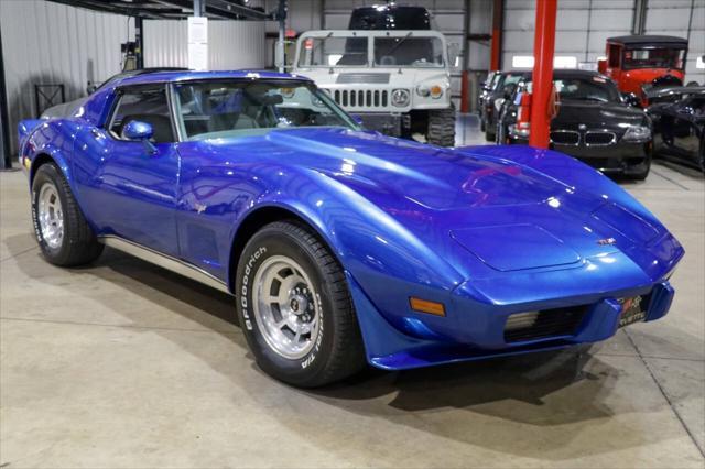 used 1977 Chevrolet Corvette car, priced at $13,900