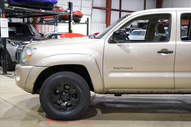 used 2006 Toyota Tacoma car, priced at $14,900