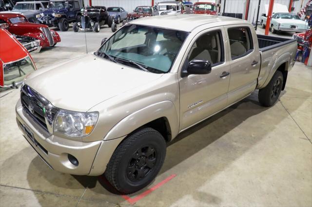 used 2006 Toyota Tacoma car, priced at $14,900