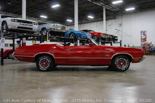used 1972 Oldsmobile Cutlass car, priced at $39,900