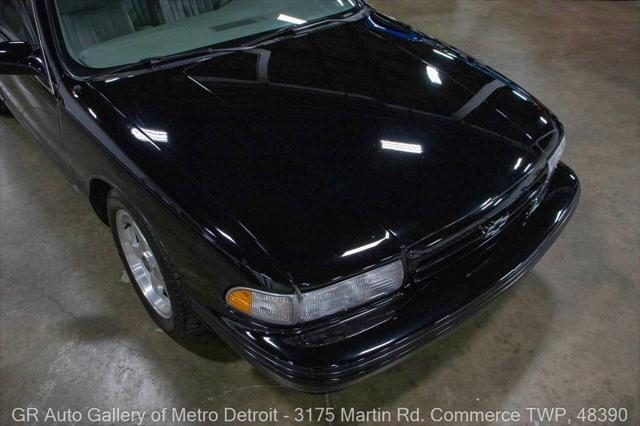 used 1995 Chevrolet Caprice car, priced at $25,900