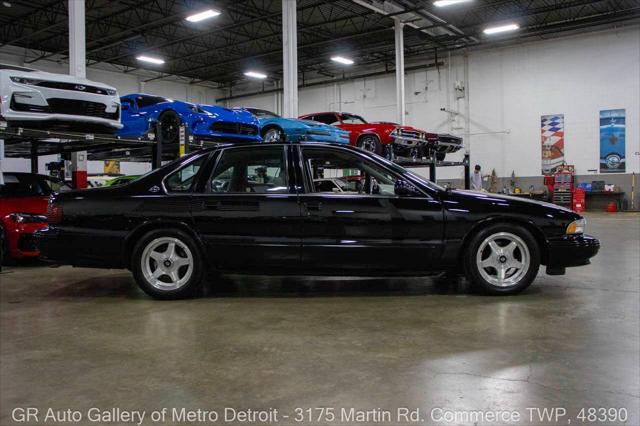 used 1995 Chevrolet Caprice car, priced at $25,900