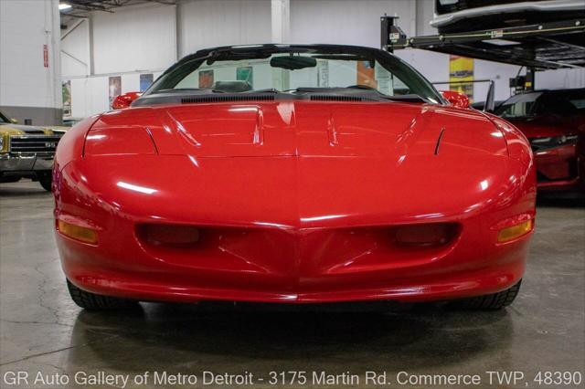 used 1995 Pontiac Firebird car, priced at $9,900