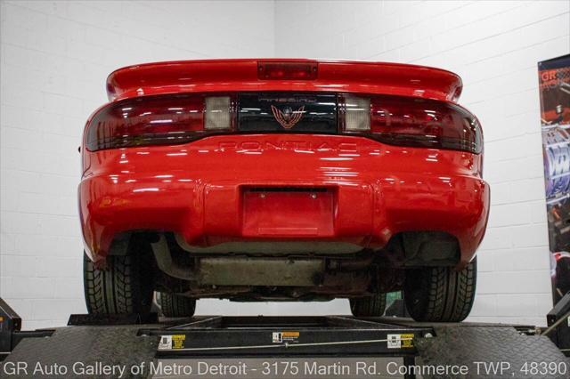 used 1995 Pontiac Firebird car, priced at $9,900