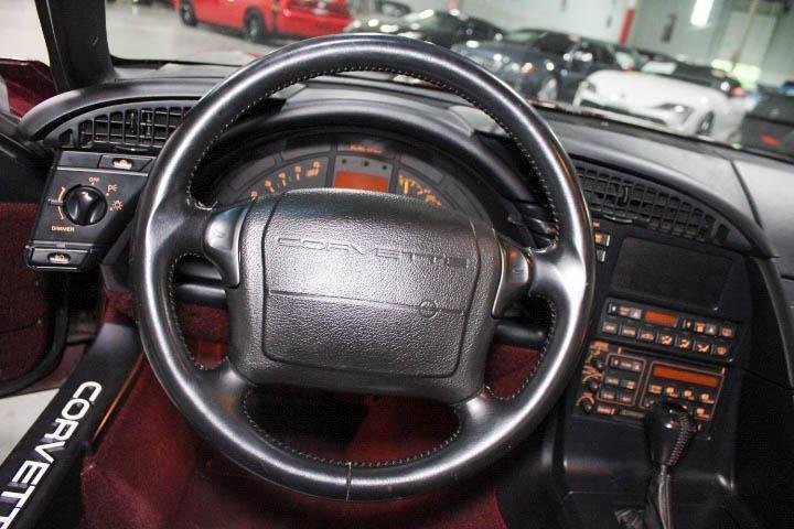 used 1993 Chevrolet Corvette car, priced at $19,900