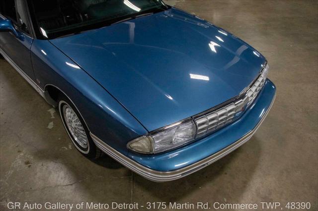 used 1992 Oldsmobile Ninety-Eight car, priced at $13,900