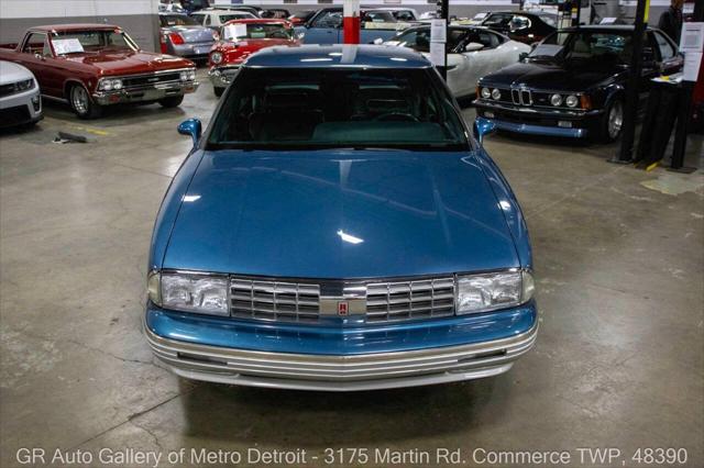 used 1992 Oldsmobile Ninety-Eight car, priced at $13,900