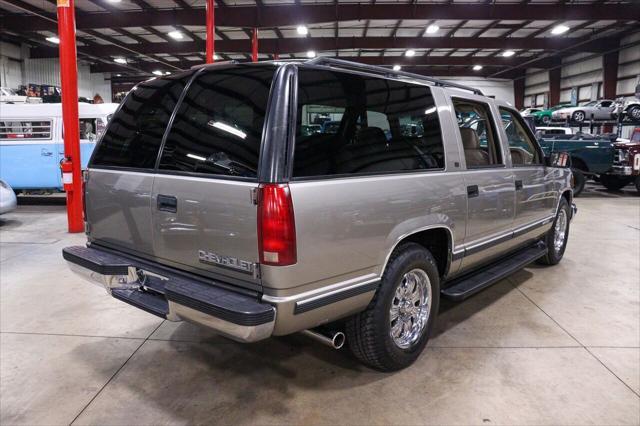 used 1999 Chevrolet Suburban car, priced at $14,900