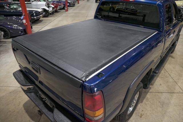 used 2002 Chevrolet Silverado 2500 car, priced at $13,900