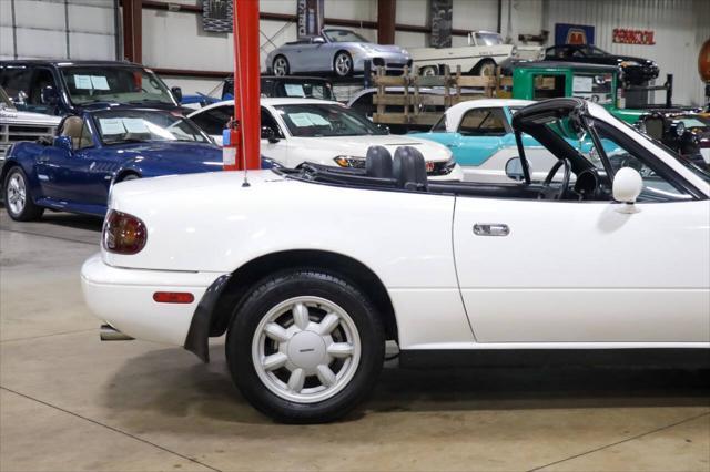 used 1991 Mazda MX-5 Miata car, priced at $13,900