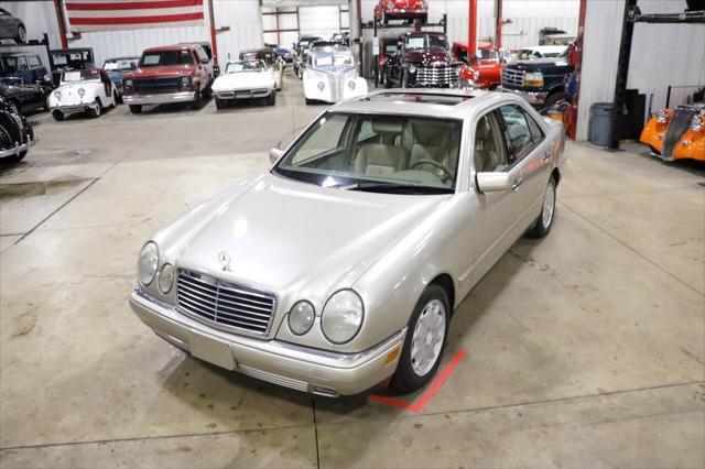 used 1998 Mercedes-Benz E-Class car, priced at $10,900