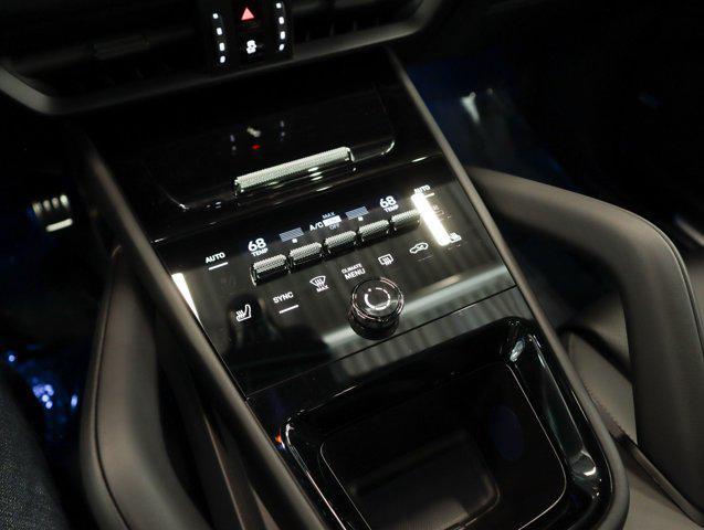 new 2025 Porsche Cayenne car, priced at $125,415