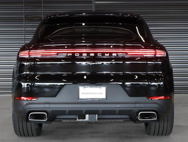 new 2025 Porsche Cayenne car, priced at $109,085