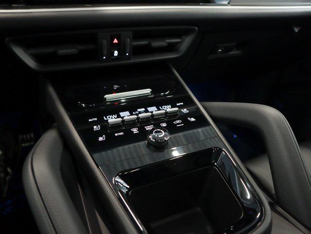 new 2025 Porsche Cayenne car, priced at $132,675
