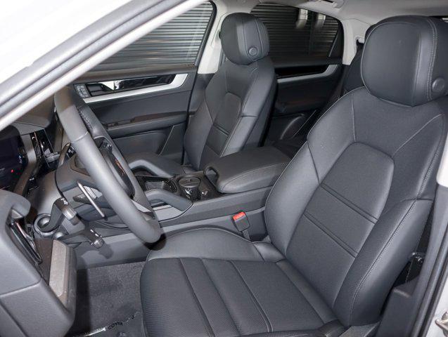 new 2025 Porsche Cayenne car, priced at $119,985