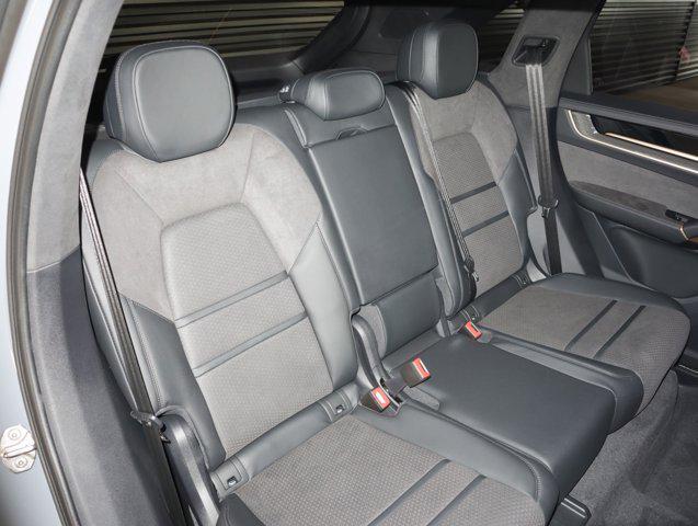 new 2025 Porsche Cayenne car, priced at $157,785