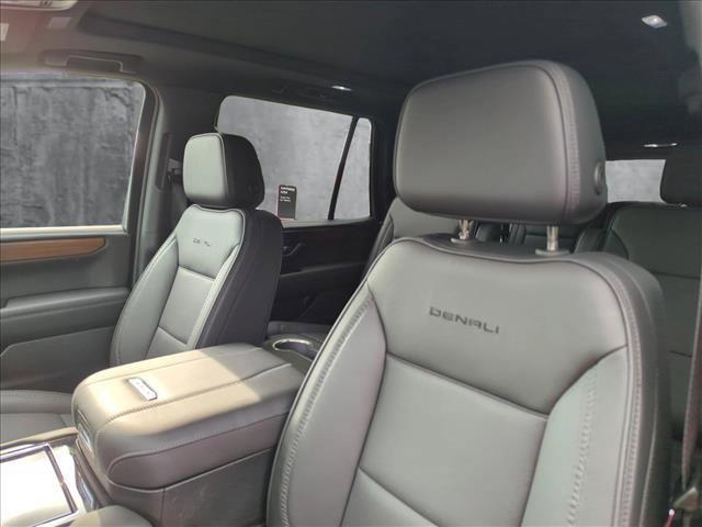 used 2025 GMC Yukon car, priced at $86,879