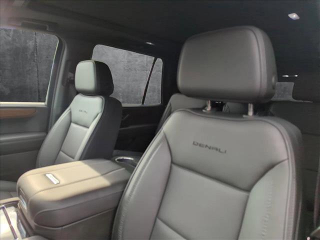 used 2025 GMC Yukon car, priced at $86,879