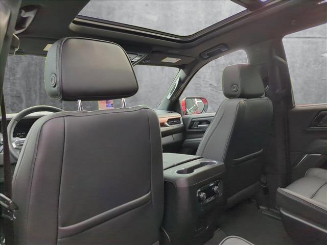 used 2025 GMC Yukon car, priced at $86,879