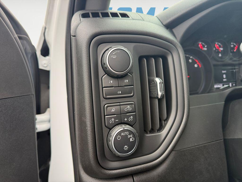 new 2025 Chevrolet Silverado 3500 car, priced at $55,322